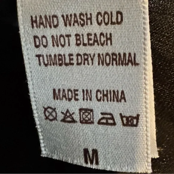 Chic Black Women's Utility Jacket - Picture 4 of 6